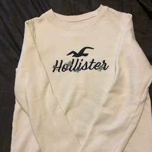 hollister sweatshirt size small